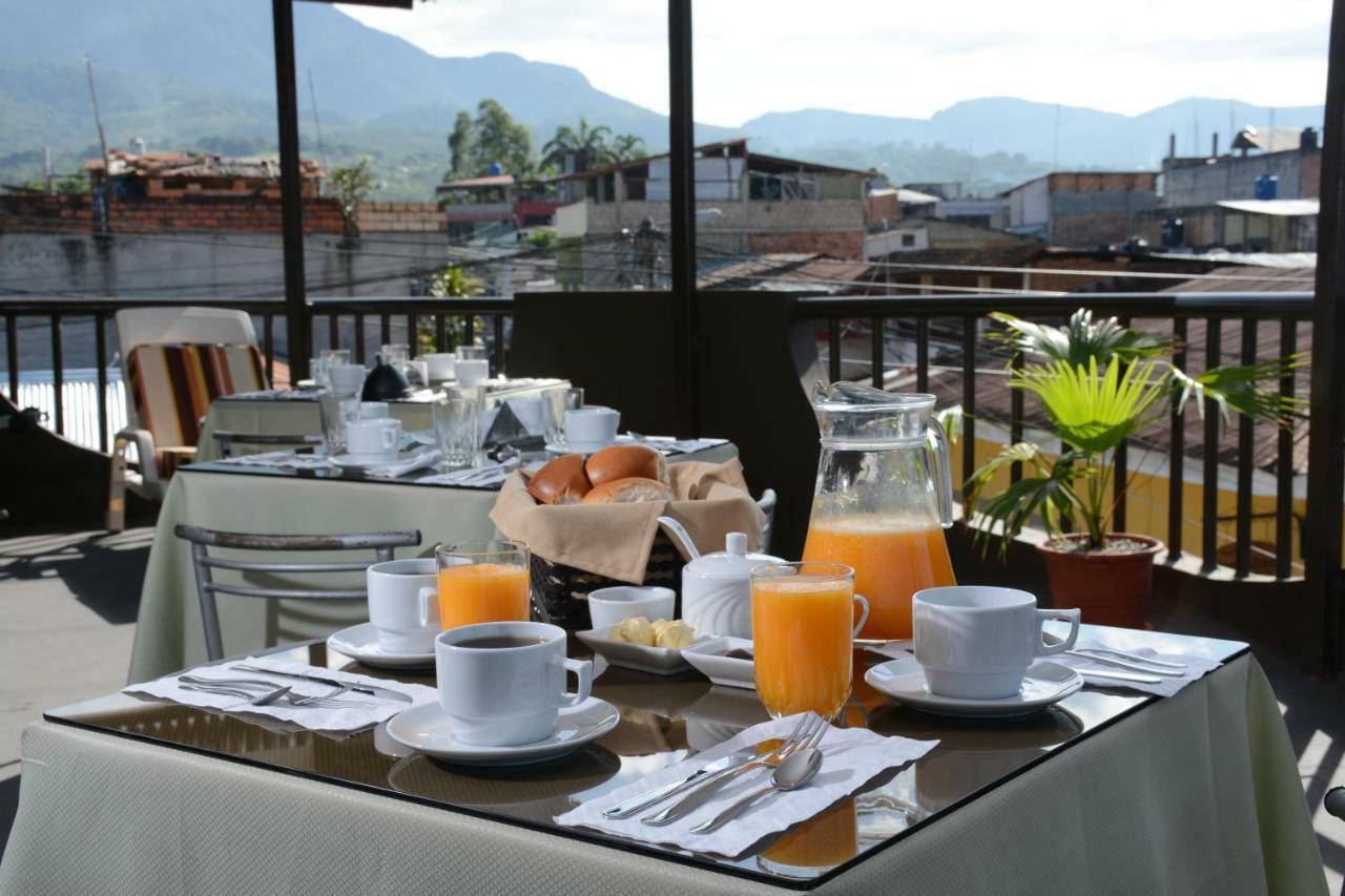 Hostal Casa Blanca Tarapoto Kültér fotó