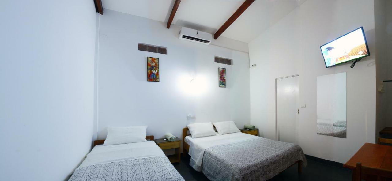 Hostal Casa Blanca Tarapoto Kültér fotó